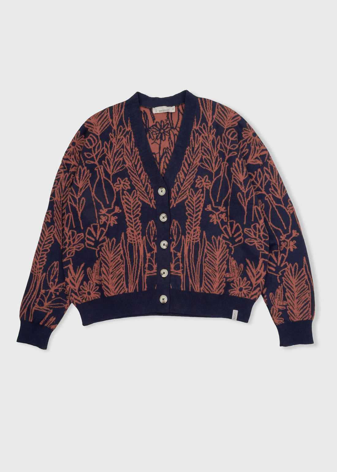 MO cardigan-woman